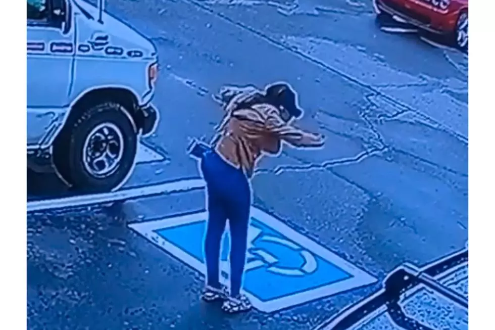 Homeless Woman’s Happy Dance Caught on Video After Getting Hired